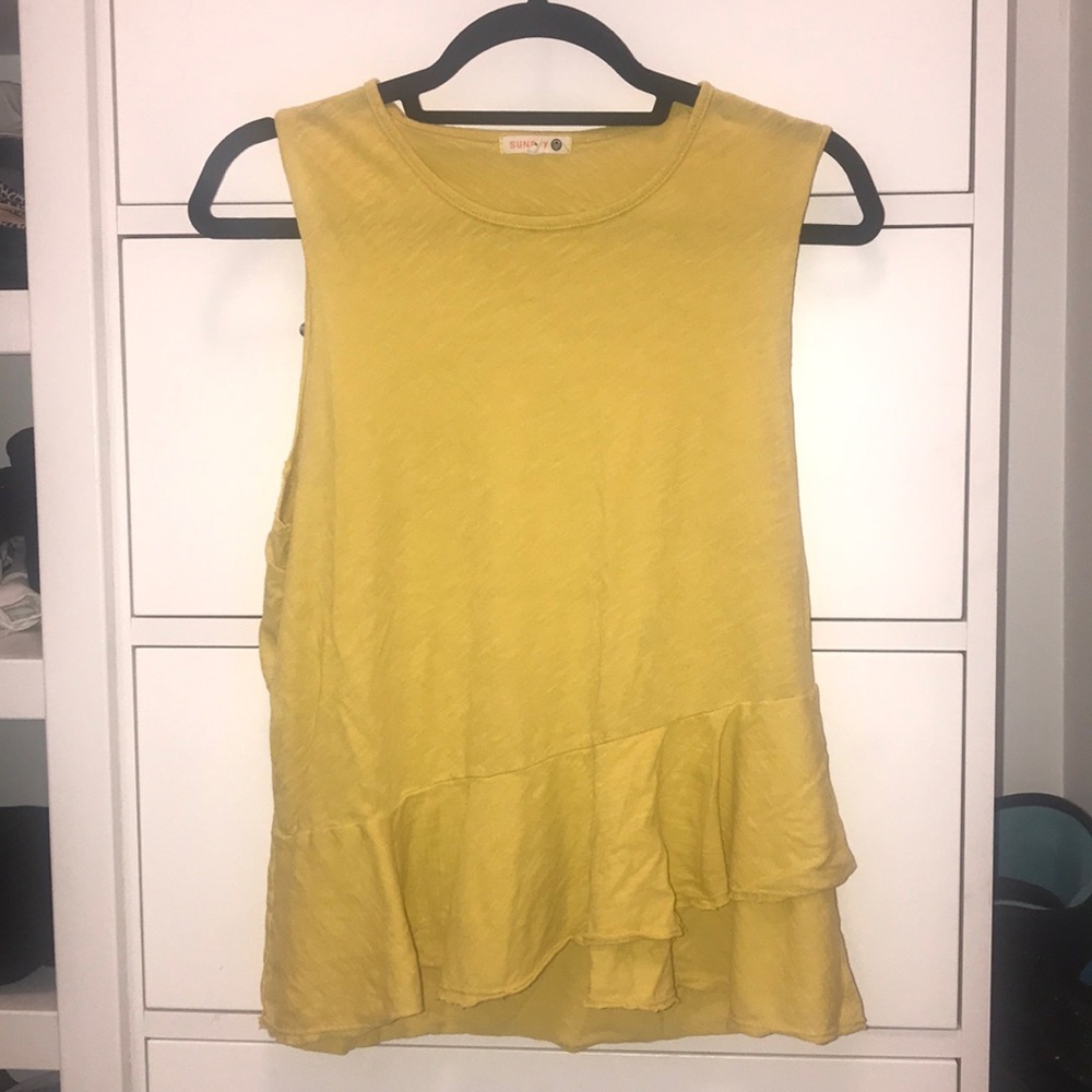 Ruffle tank